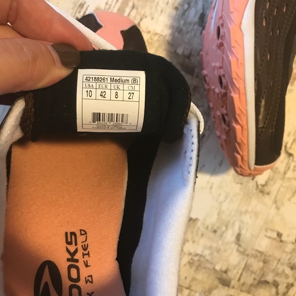 Brooks track & field spikes - Picture 6 of 6